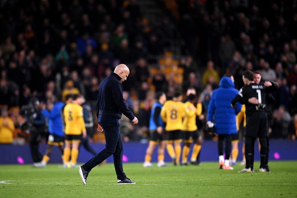 世界杯客户端安装说明-47岁利物浦主帅呆立 赛季5次遭补时绝杀 1-2仍嘴硬:没给对手机会